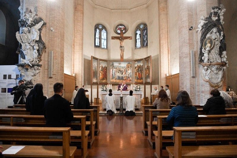 Homélie du Pape François au cours de la Messe pour les défunts - 2 novembre 2020